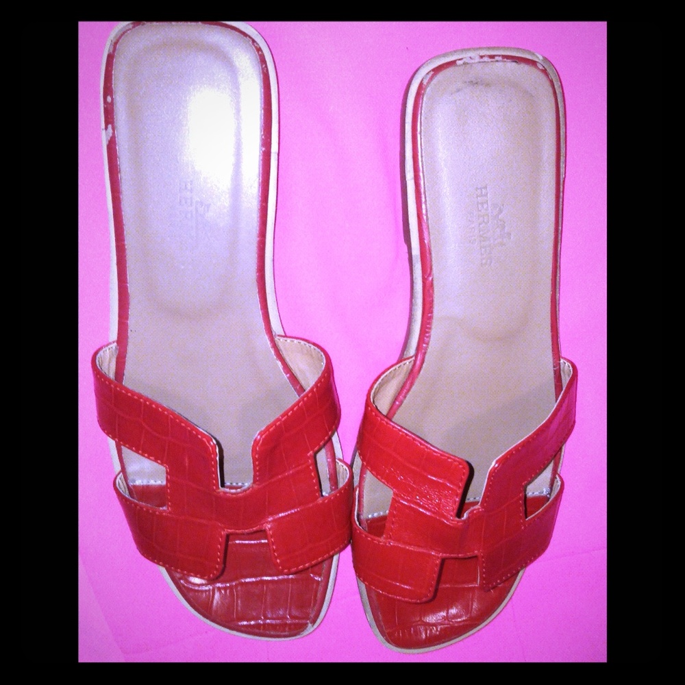 HERMES Red Crocodile Slippers Sandals